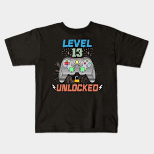 Level 13 Unlocked 13th Birthday Gamer Gifts 13 Year Old Boys Kids T-Shirt